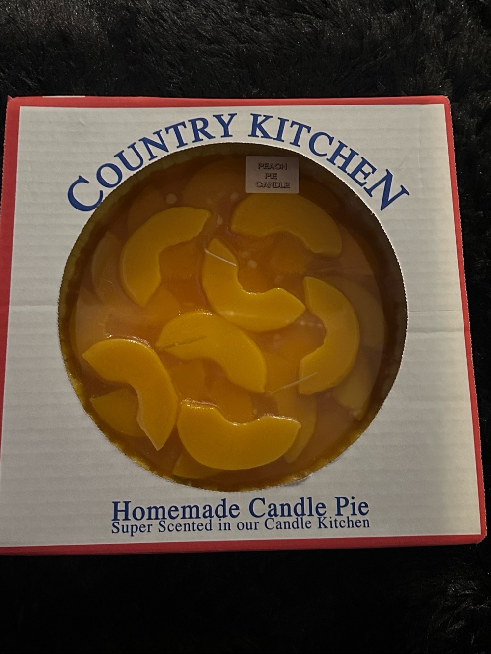 10” COUNTRY KITCHEN 4 WICK PIE CANDLES ( PEACH PIE )